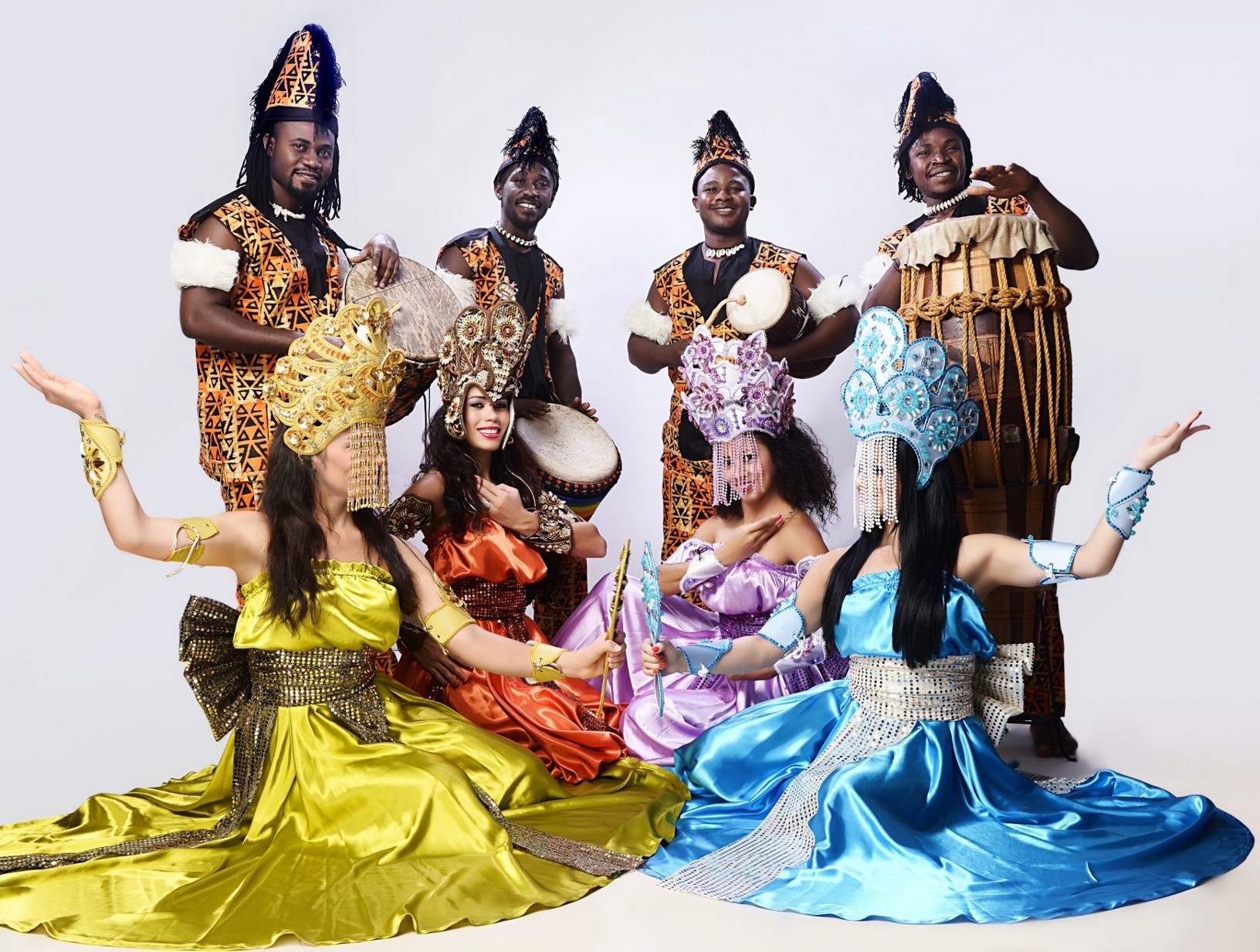 AFRICAN DRUMMERS & DANCERS performance
