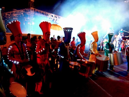 Batucada Color Parade performance