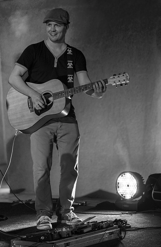 Blues/Jazz Guitarist performance