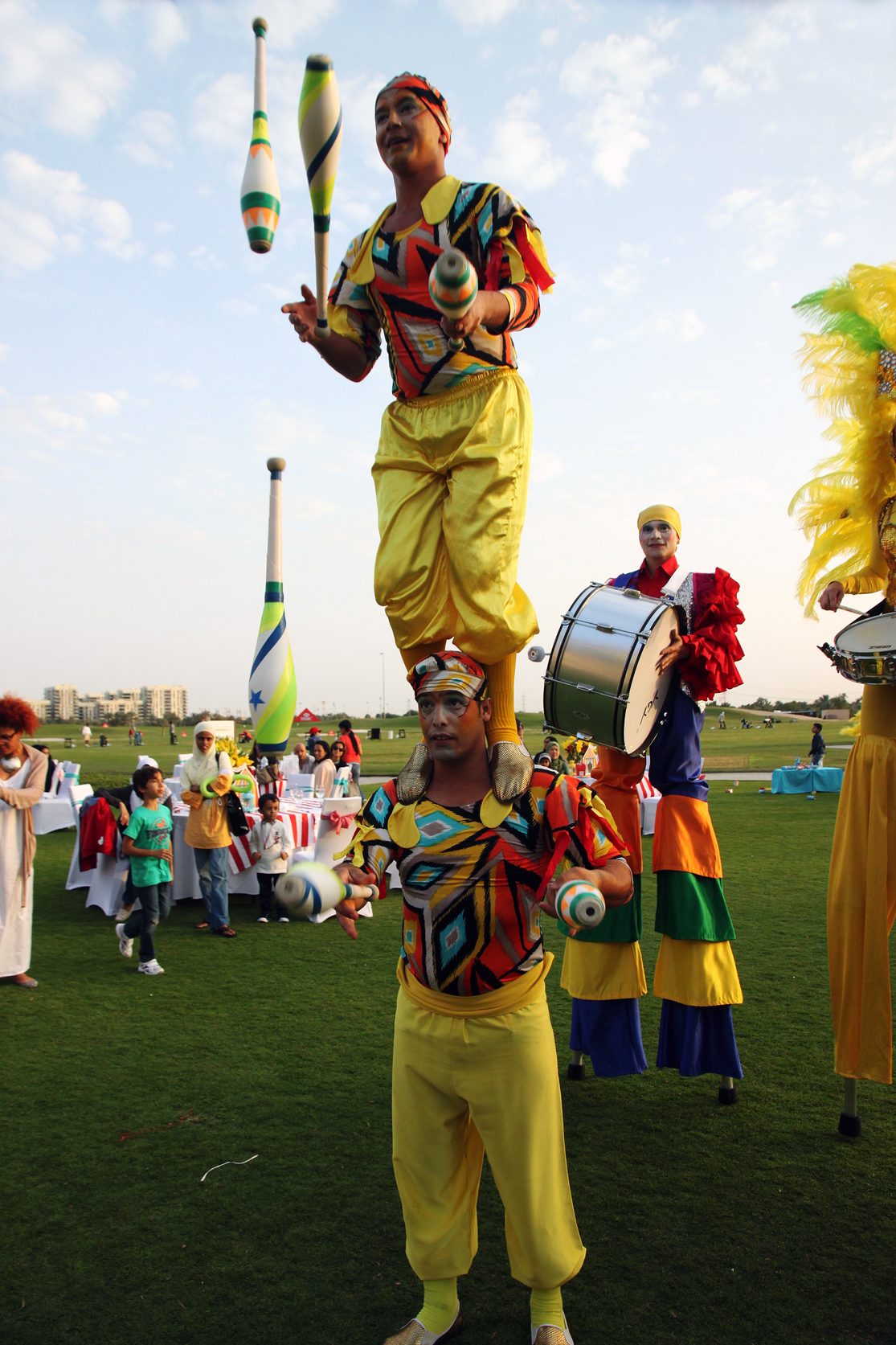 Brazilian Circus Parade performance