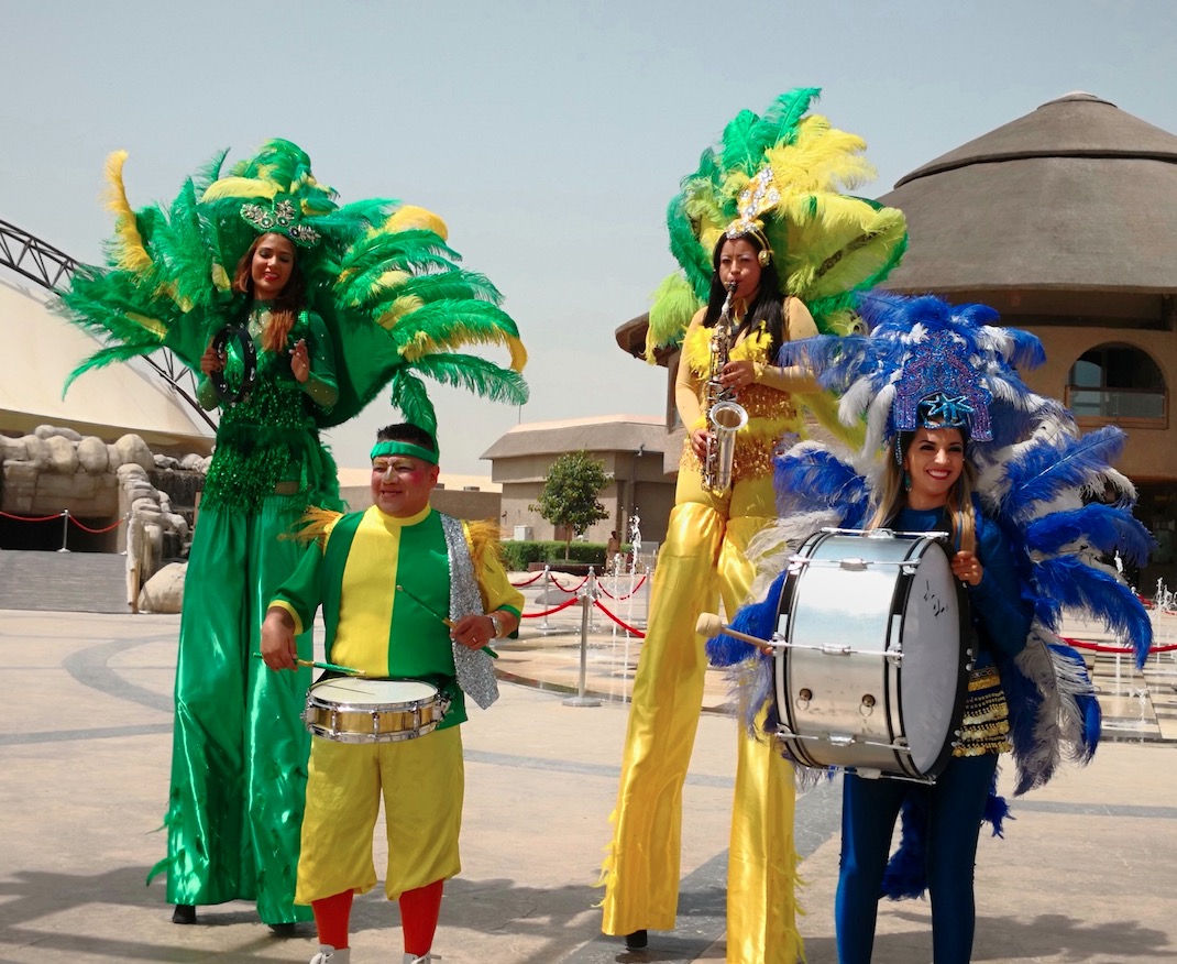Brazilian Circus Parade performance