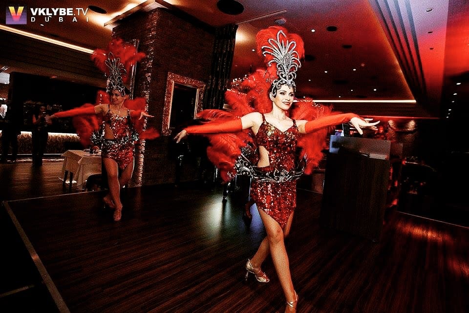 Broadway and Gatsby Dancers performance