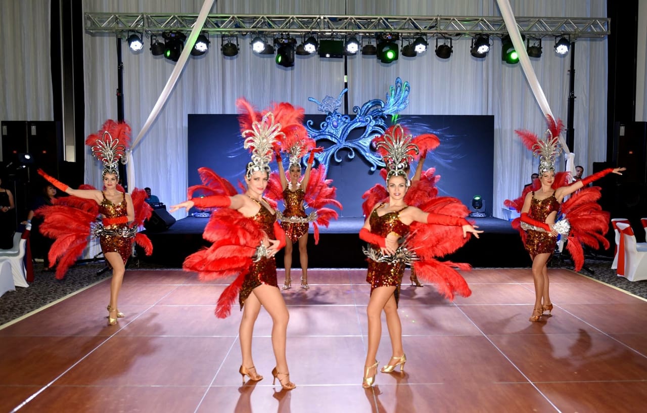 Broadway and Gatsby Dancers performance