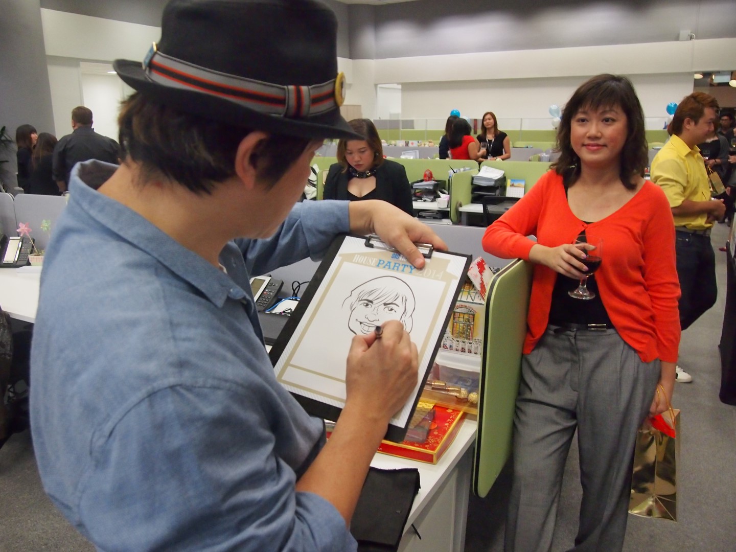 Caricaturist performance
