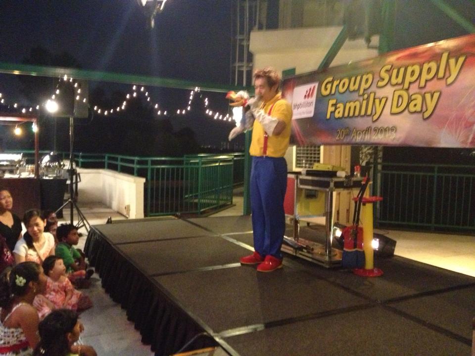 Children's Puppet, Magic and Balloon Show performance