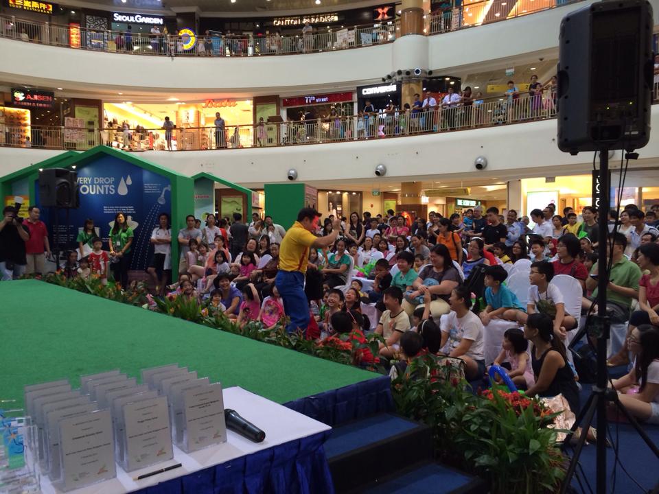 Children's Puppet, Magic and Balloon Show performance