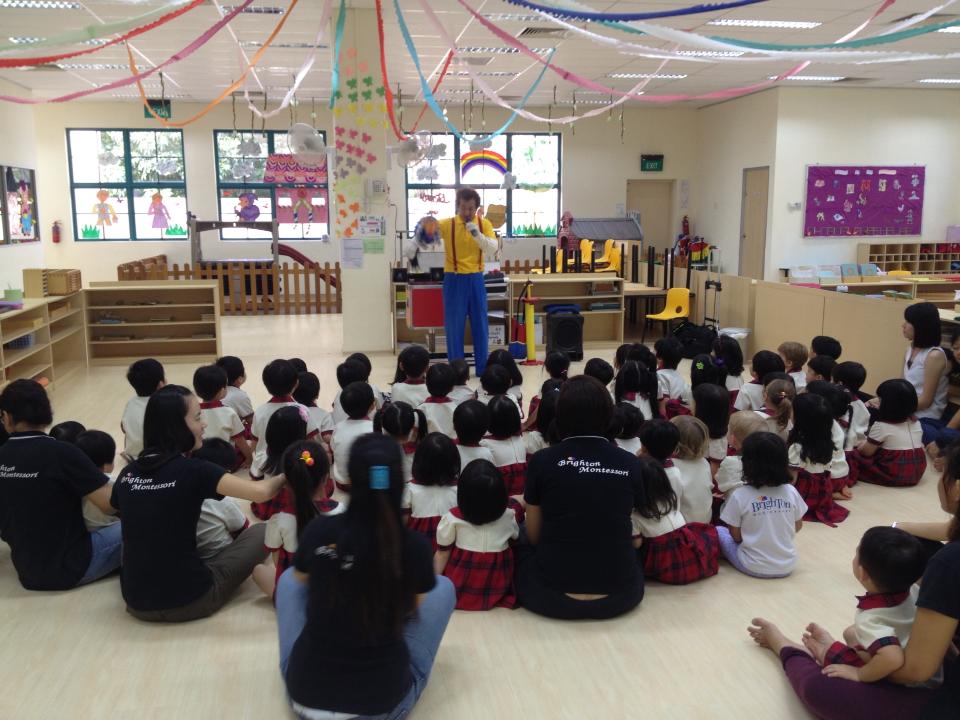 Children's Puppet, Magic and Balloon Show performance