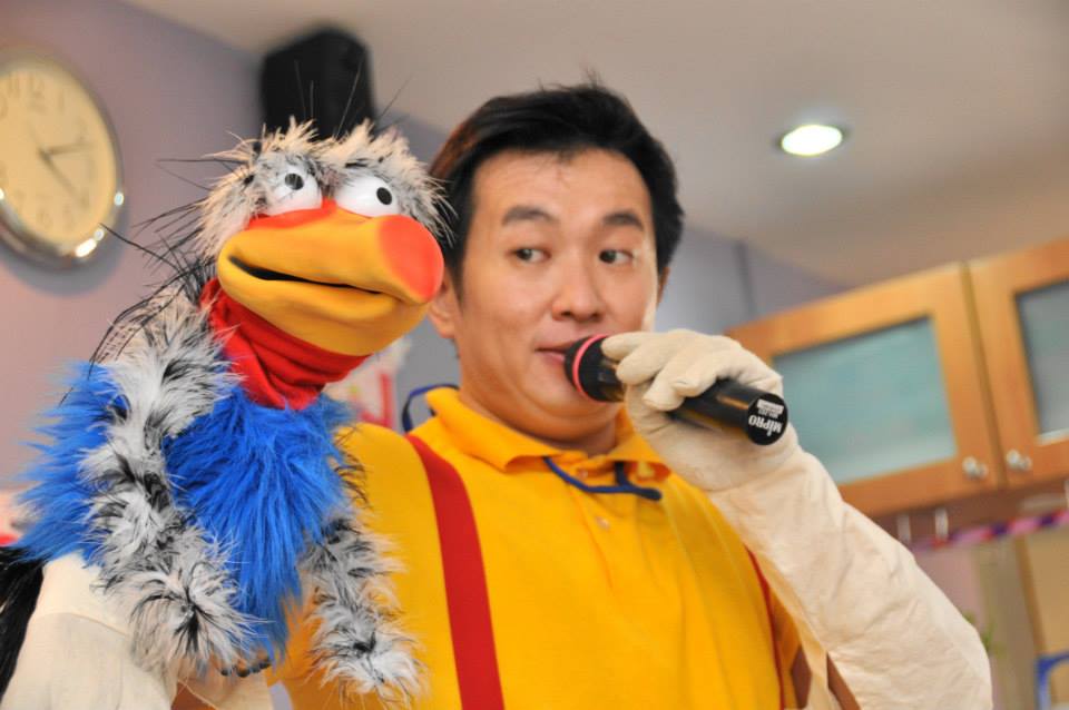 Children's Puppet, Magic and Balloon Show performance