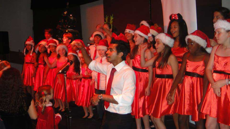 CHRISTMAS CHILDREN CHOIR