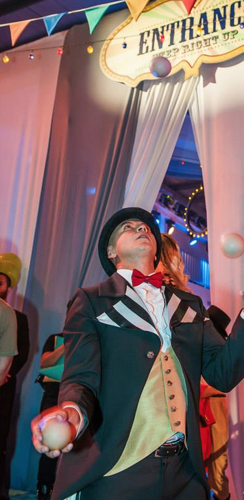 Circus Juggler performance