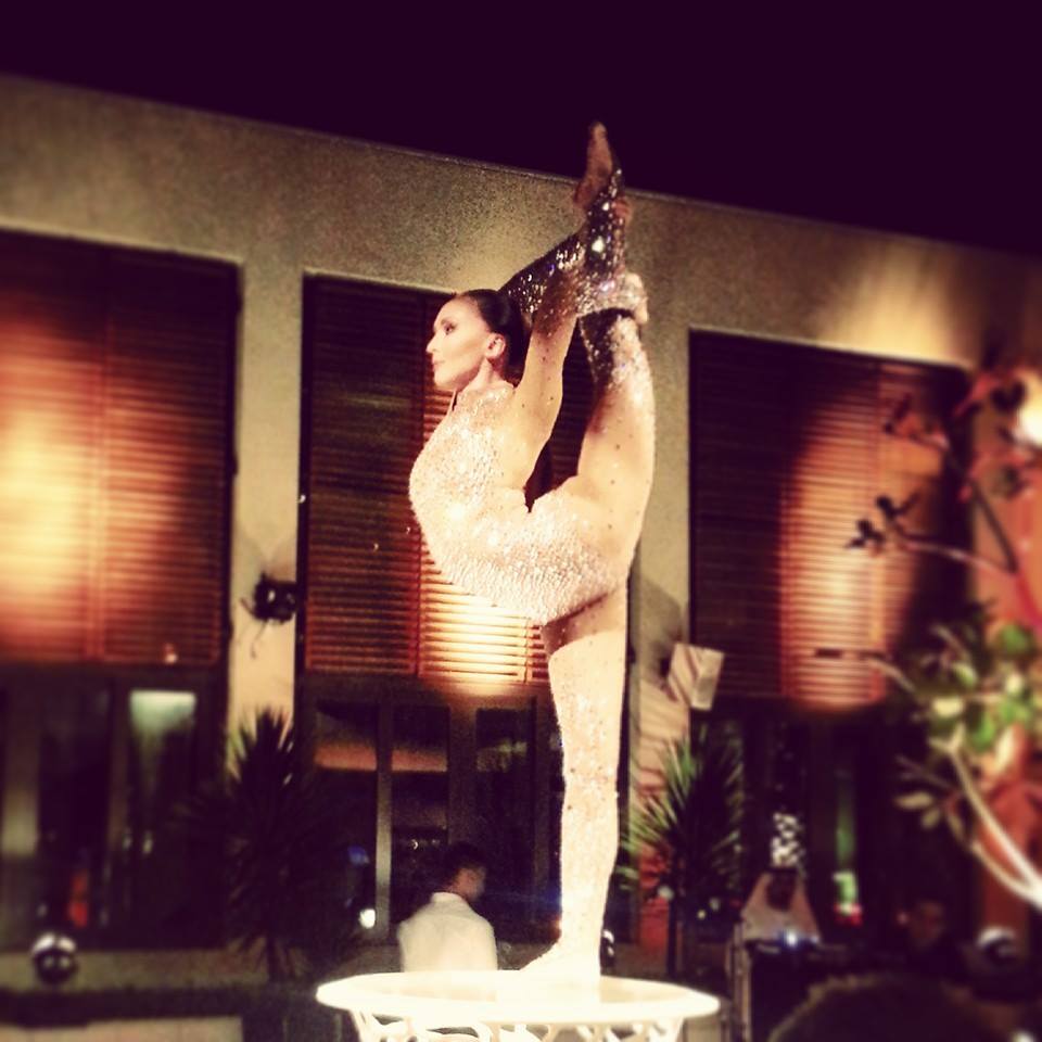 Contortionist performance