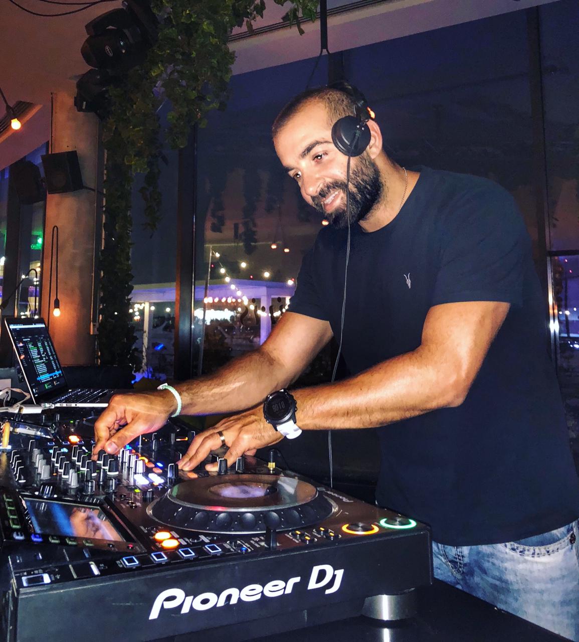 DJ Mark