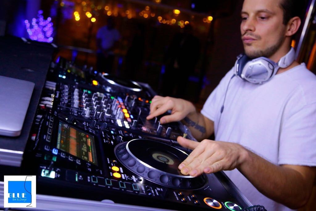 DJ VLADAN performance