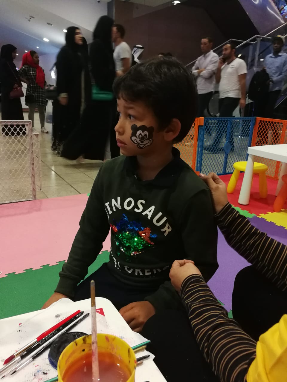 Face Painter performance