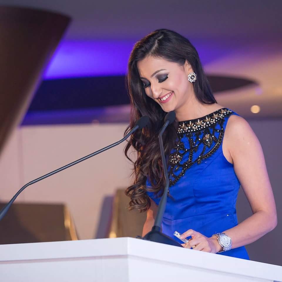 FEMALE INDIAN EMCEE