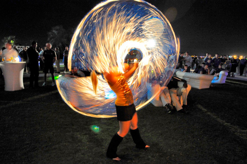 FIRE DANCERS performance