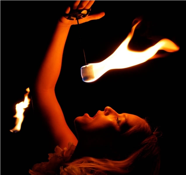 FIRE DANCERS performance