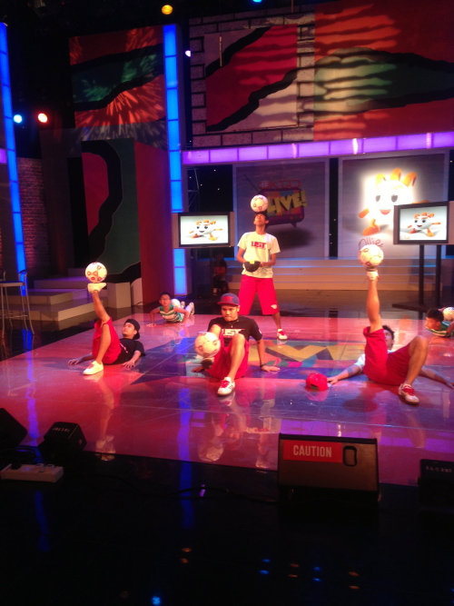 Football freestylers performance