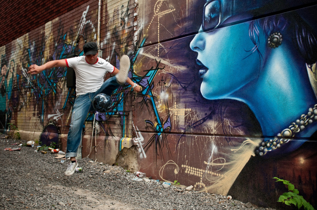 Football Juggler