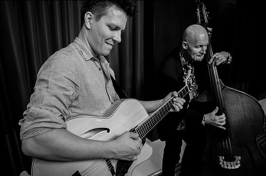 Guitar/Bass Jazz Duo performance