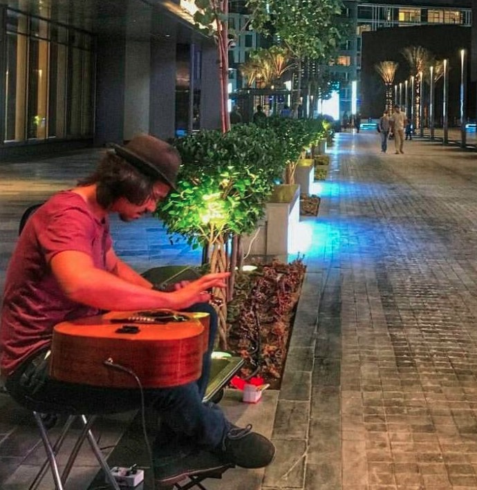 Guitar Tap Lapping performance