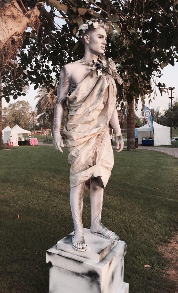 Human Statues performance