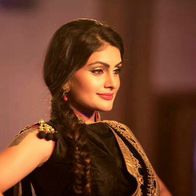 Indian Emcee & TV Presenter performance
