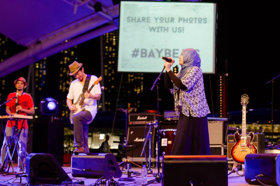 Indie-Pop band performance