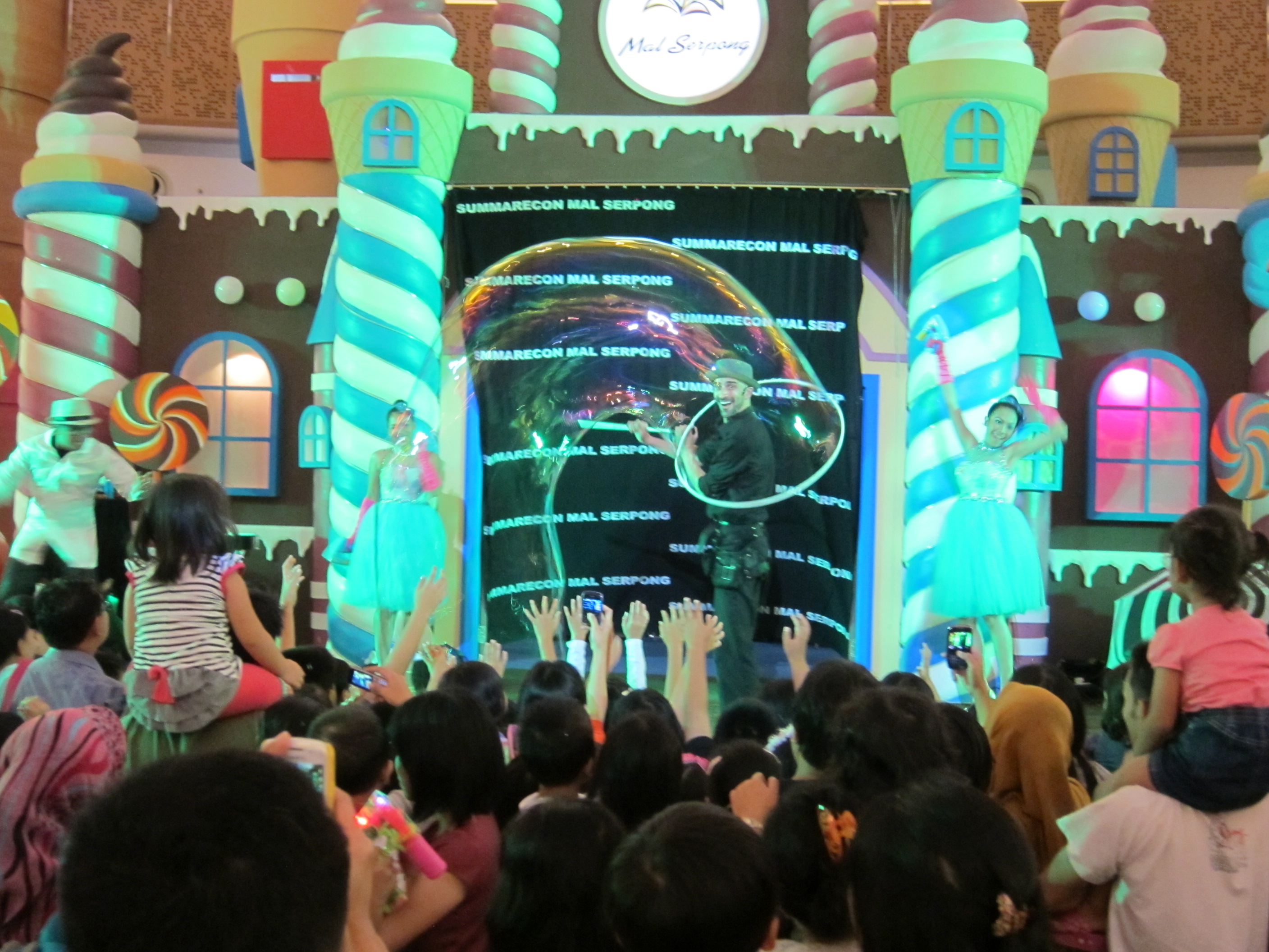 International Bubble Show performance