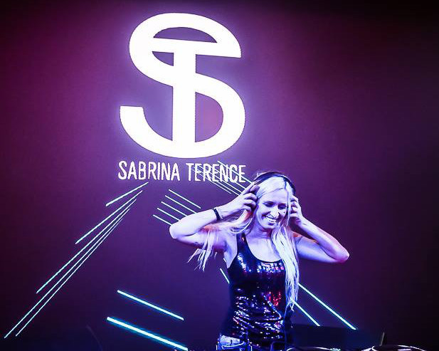 International DJ Dubai & UAE performance