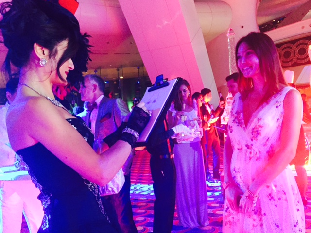 Lady Caricaturist performance