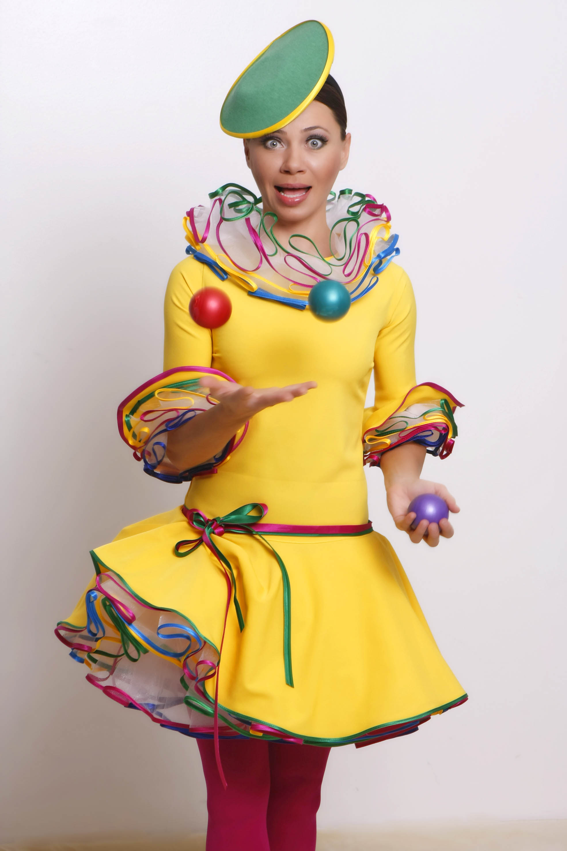 LADY JUGGLER