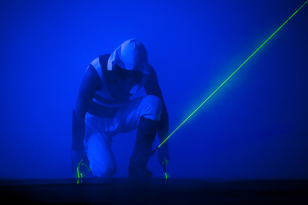LAZER PYRAMID SHOW