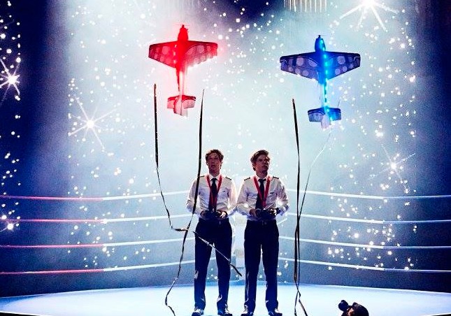 Mini Plane Stunt Show