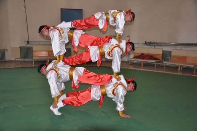 Mongolian Circus Troupe performance