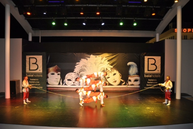 Mongolian Circus Troupe performance