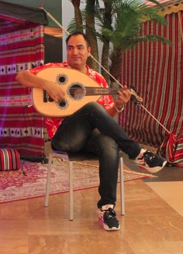 Oud Player performance