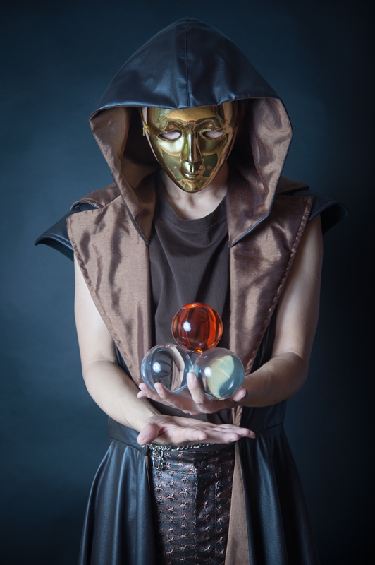 Roaming Jugglers & Diabolists performance