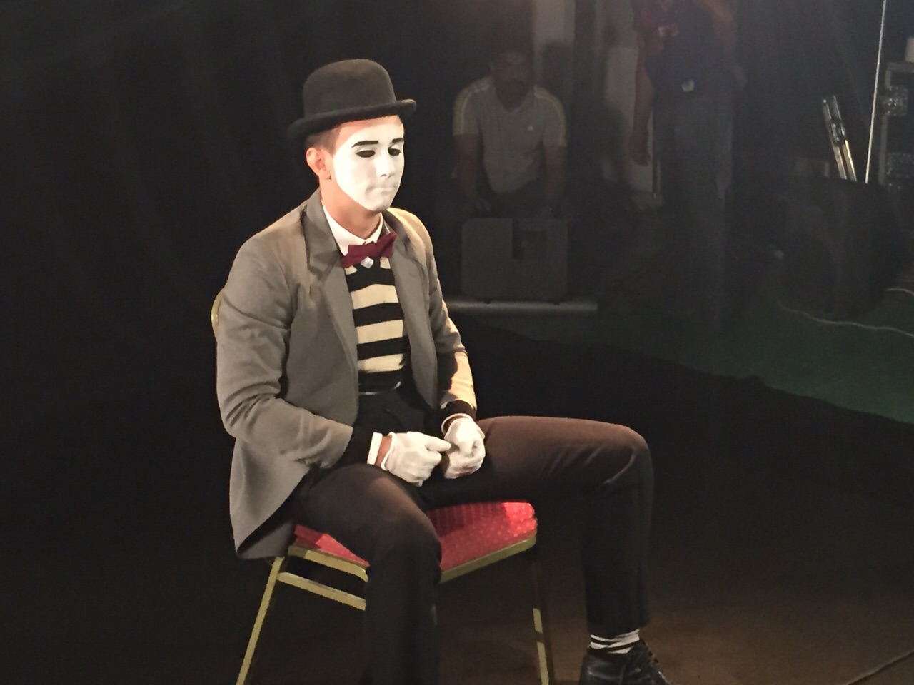 Roaming Mime Artist performance