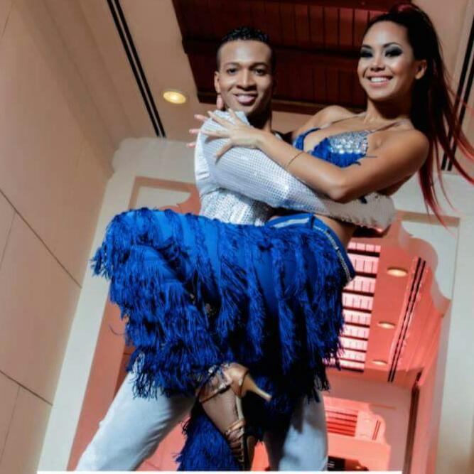 Salsa Dancers performance