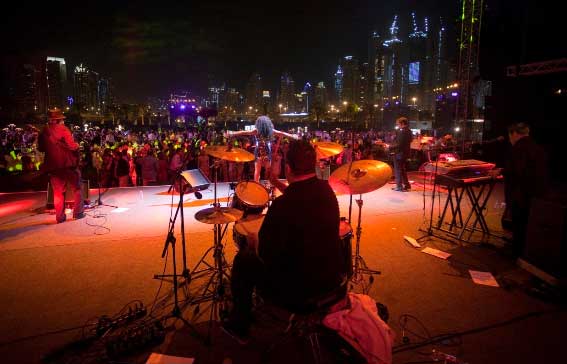 Show Band Dubai performance