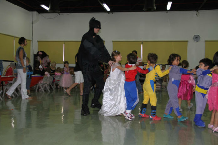SUPER-HERO PARTY