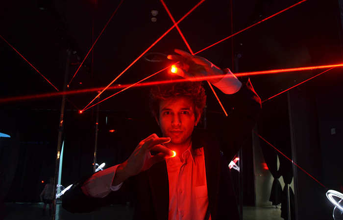 Techno Illusionist