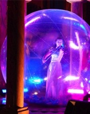 Violinist in a Bubble performance