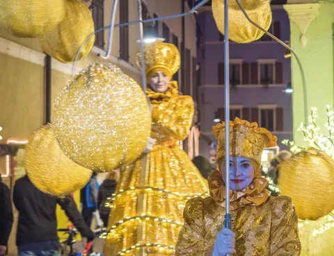 Carousel Stilt Walkers
