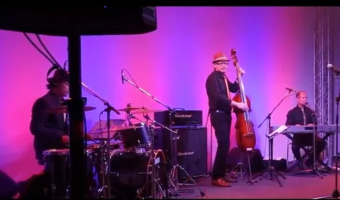 ALL MALE JAZZ BAND