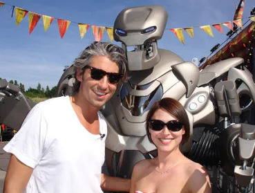 8' ROBOT