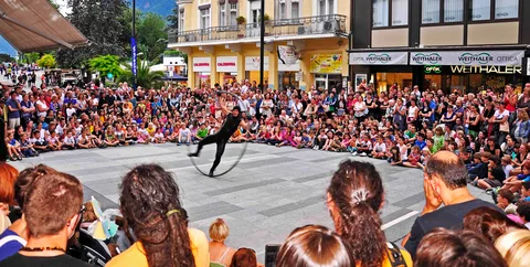 CYR WHEEL ACROBAT