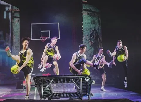 Basketball Acrobats & Freestylers
