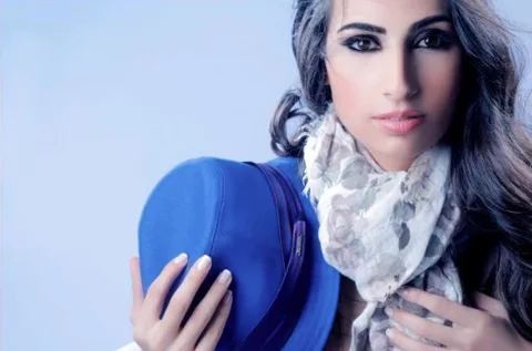 Female Bilingual Emcee